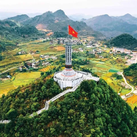 Ho Chị Minh – Ha Giang – Cao Bang – Ban Gioc Waterfall – Ba Be Lake  – Ha Noi – Sapa 8 Days/ 7 Nights, Departures Every Wednesday