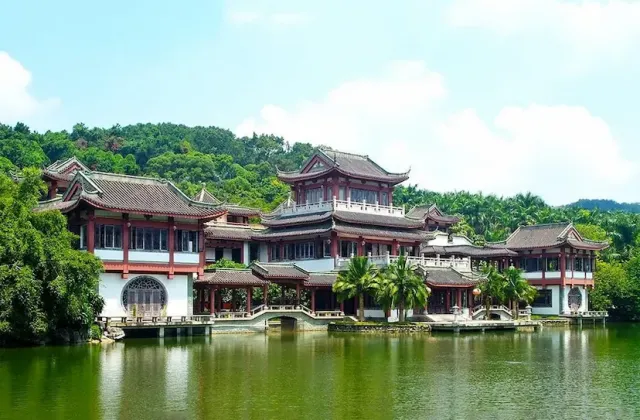 Ngày 1: HÀ NỘI - NAM NINH - LIỄU CHÂU	  (ĂN TRƯA, TỐI)